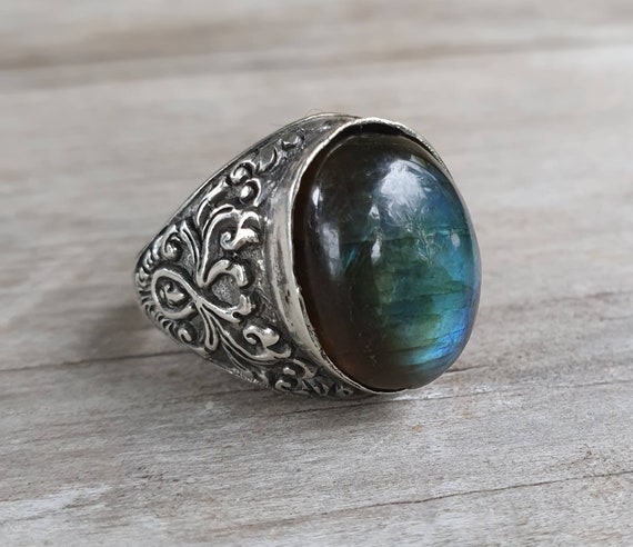 Labradorite Facet with Scroll sides Ring Labradorite Facet with Scroll sides Ring