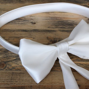 Ivory bridal sash belt with medium bow with tails zdjęcie 2
