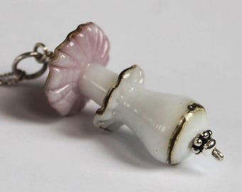 Ciondolo a forma di fungo magico, funghi, gioielli a forma di fungo, gioielli psichedelici, boho, vetro lavorato a lume, gioielli Ooak, fatti a mano, perline di vetro, perline