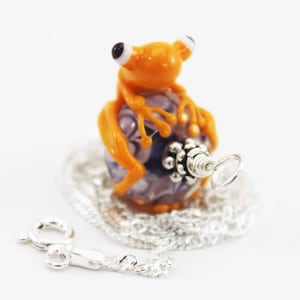 Lampwork Glass Tree Groda Hänge, Grön Groda Halsband, Grodsmycken, Lampwork Glaspärlor, Grön Groda, Handgjorda Glaspärlor, Sterling Silver