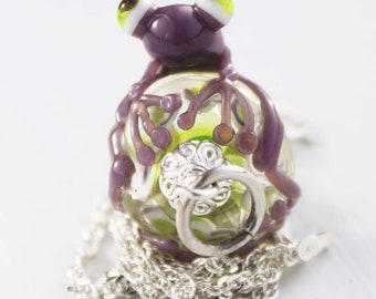 Lampwork Glass Tree Frog Pendant, Green Frog Necklace, Frog Jewelry, Lampwork Glass Beads, Green Frog, Handmade Glass Beads, Sterling