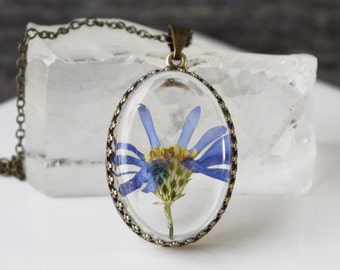 Small Purple Aster Flower Necklace, Resin Real Wildflower Pendant, Pressed Flower Jewelry, Nature Gifts for Her, Botanical Terrarium