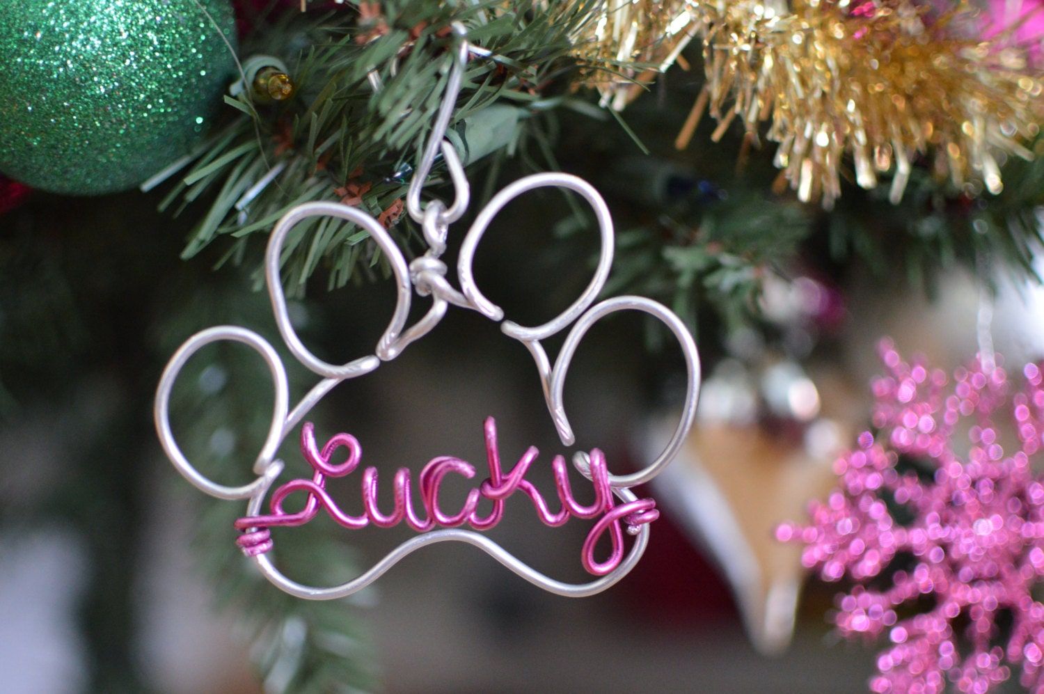 Dog Paw Wire Ornament - Handcrafted WireDog Paw with Pet's Name -…