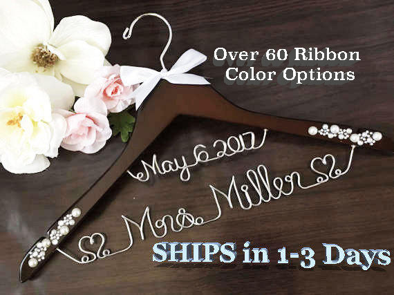 FAST SHIPPING Personalize Bridal Hanger, Wedding Gown Hanger, Name hanger, 30+ Ribbon Color to Choose from.