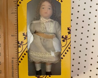 Vintage Del Prado Victorian Style Dollhouse Doll NIB (CHOICE)