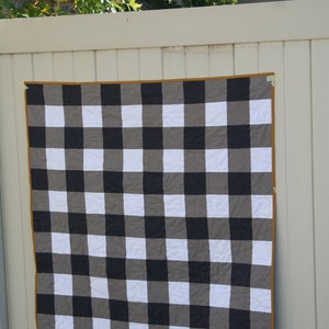 Gingham Quilt Pattern image 1