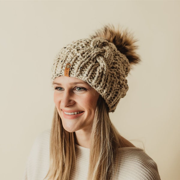 ELIGE TUS COLORES - Gorro Pom de piel sintética - Sombrero de punto de cable trenzado - Mujeres - Sombrero hecho a mano - Tejido - Gorro Pom de piel