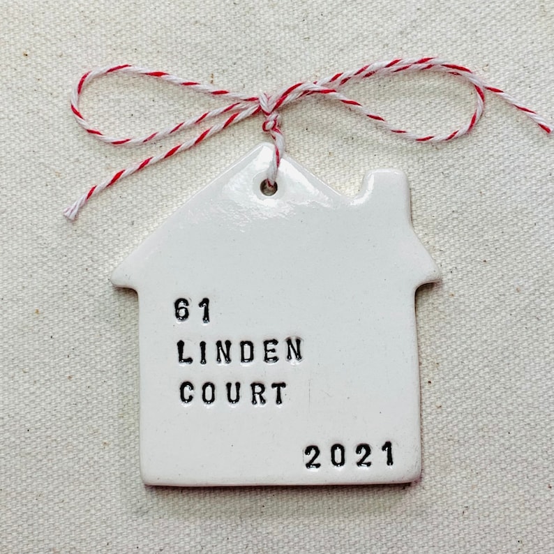 new home ceramic keepsake Christmas ornament personalized with your address Bild 4