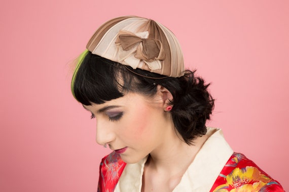 Ladies vintage ombre brown coloured pleated skull