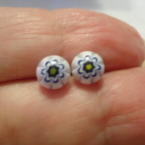 Pretty Small Art Glass Stud Earrings, White With Blue Flower, 5mm, Round, Chinese, Vintage
