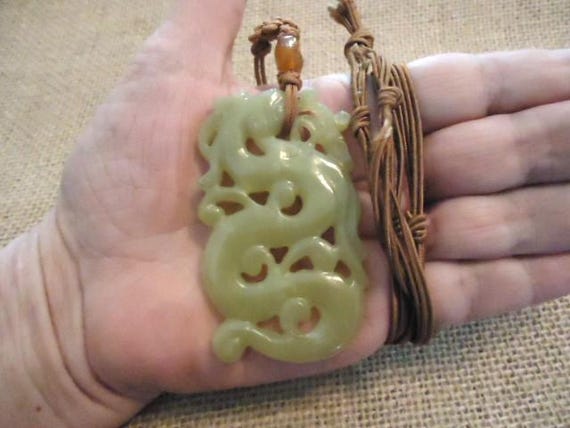Vintage Nephrite Jade Stone DRAGON Necklace