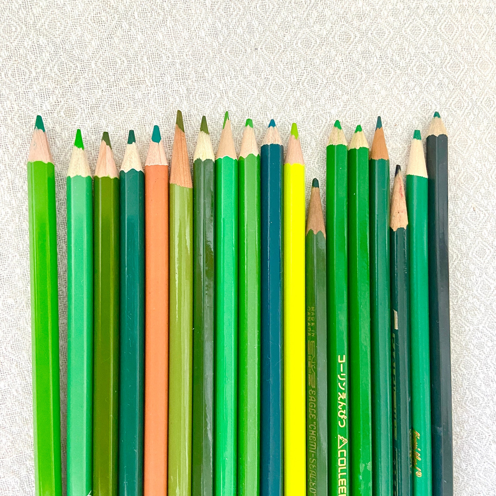 36 Blue and Green Colored Pencils Presharpened Some Used Etsy