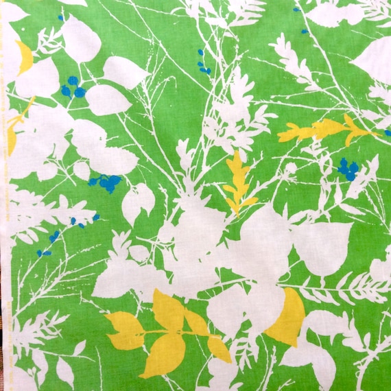 5 Yards Floral Fabric Bloomcraft Print, Greem White Yellow Leaves, 1980s Vintage Home Decor, Medium Weight Cotton