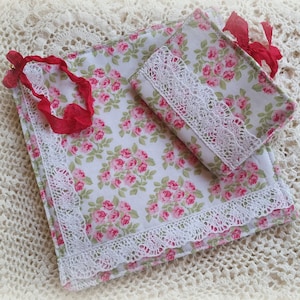 Shabby Chic Tea Wallet and Coaster Set: Pink Rose Floral