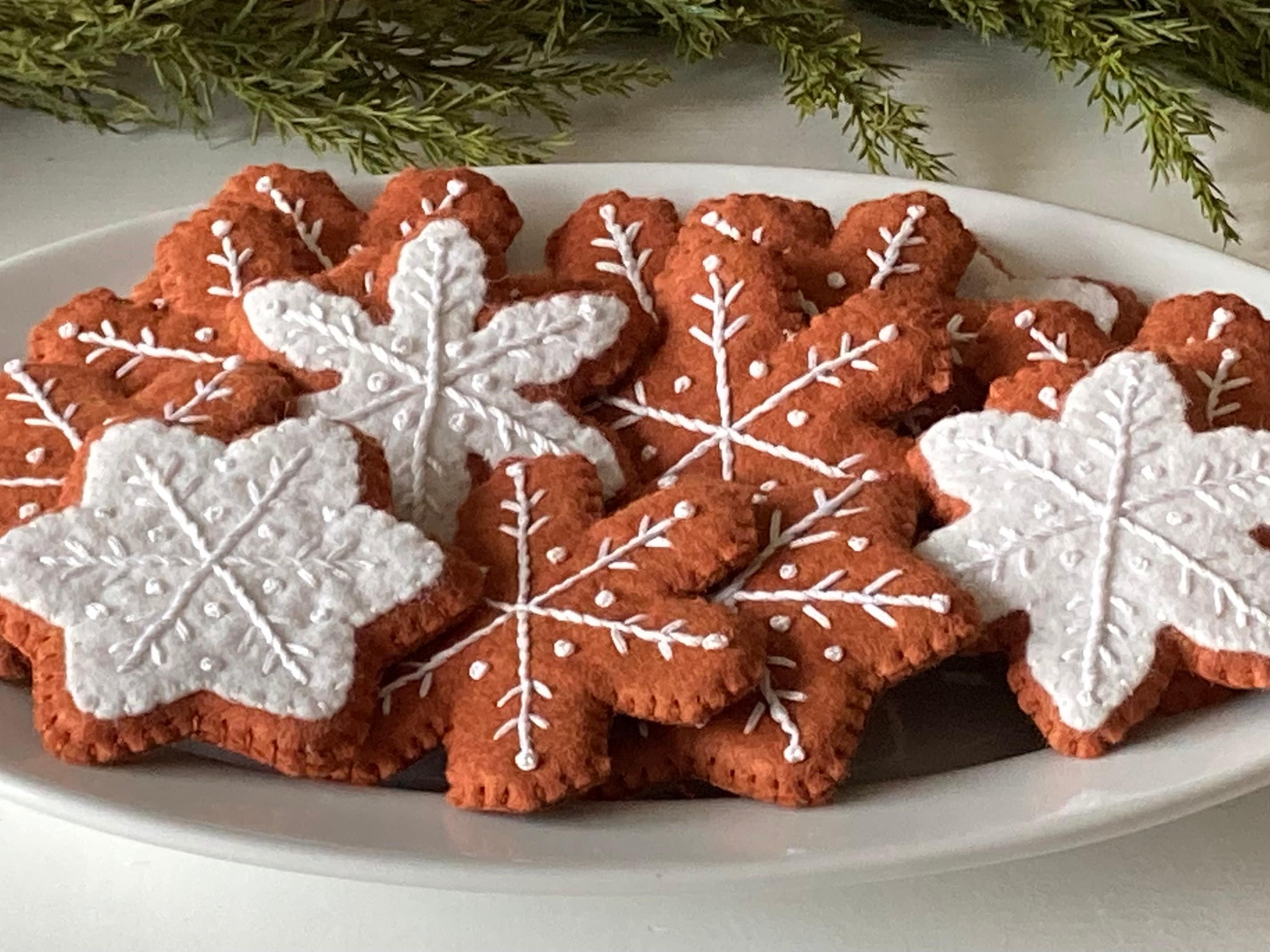 PATTERN Gingerbread Snowflake Ornaments, Felt Cookie Christmas Decorations  Pdf for Hand Sewing - Etsy, image size:2858x2143