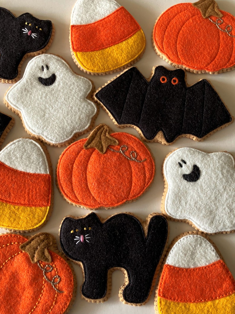 PDF PATTERN Halloween Ornaments Felt Play Cookies, Bat, Cat, Ghost, Pumpkin, Candy Corn Halloween Decorations image 6