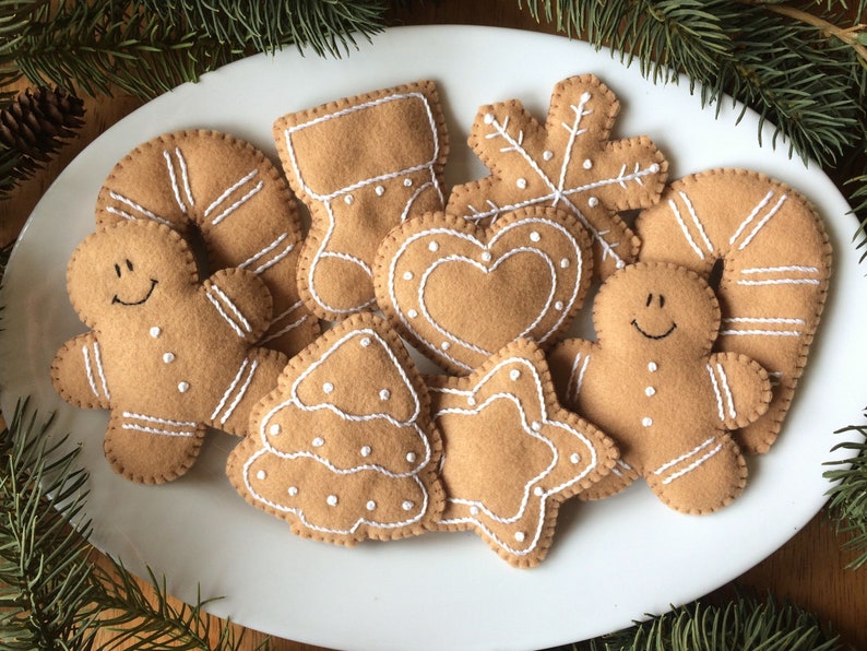 Gingerbread Pattern for Felt Christmas Cookie Decorations - DIY Christmas Ornaments sewing pattern -Gingerbread Garland - image 6