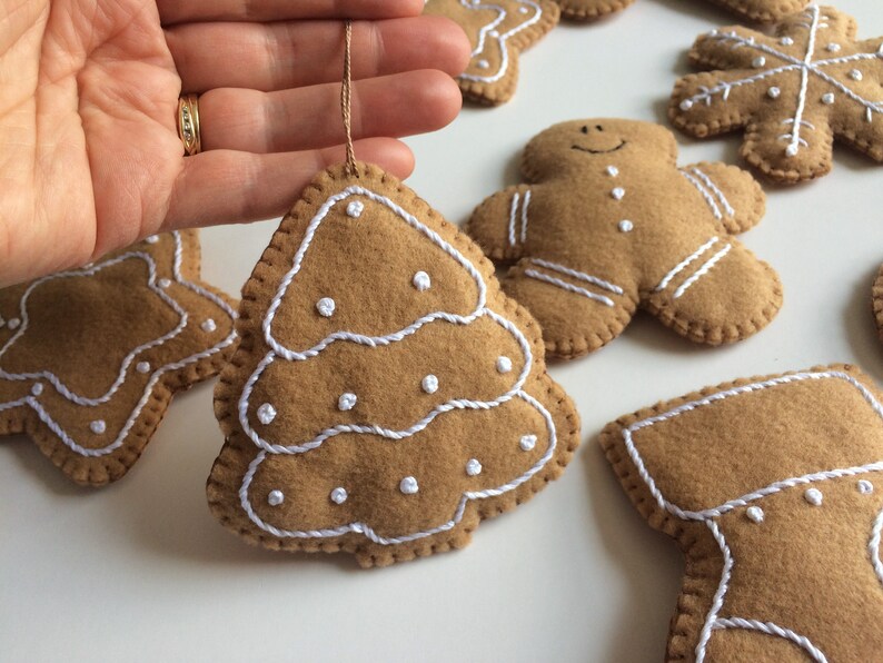 Gingerbread Pattern for Felt Christmas Cookie Decorations - DIY Christmas Ornaments sewing pattern -Gingerbread Garland - image 7