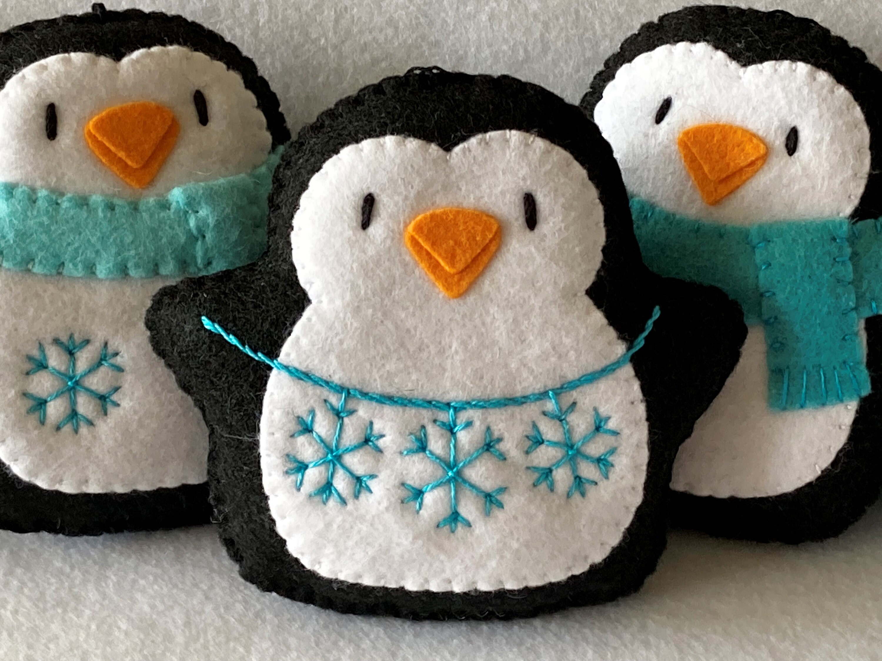 ペンギンのオーナメントパターン フェルトクリスマスデコレーション
