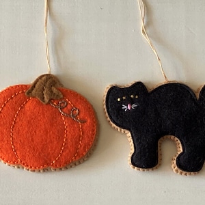 PDF PATTERN Halloween Ornaments Felt Play Cookies, Bat, Cat, Ghost, Pumpkin, Candy Corn Halloween Decorations image 4