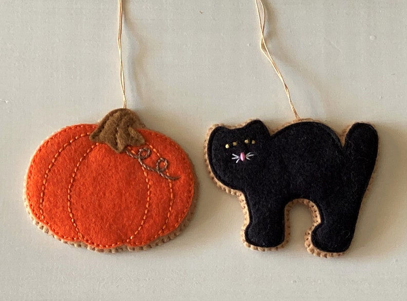 PDF PATTERN Halloween Ornaments Felt Play Cookies, Bat, Cat, Ghost, Pumpkin, Candy Corn Halloween Decorations image 4