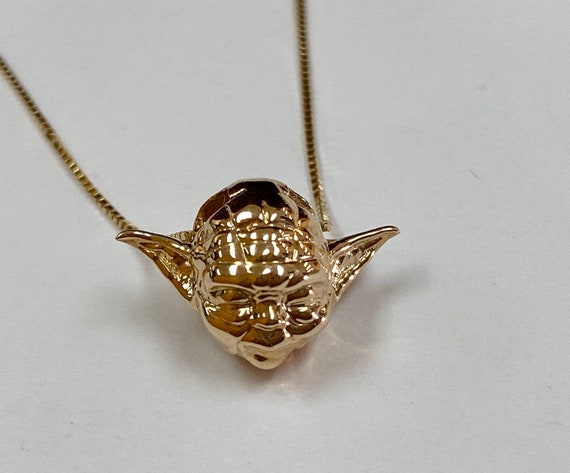 Star Wars 10k Solid Yellow Gold Yoda Necklace Etsy star wars 10k solid yellow gold yoda necklace
