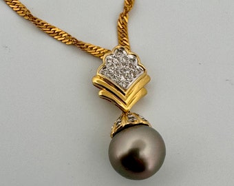 Beautiful And Elegant 18 Yellow Gold Diamond With 12mm Black Pearl Pendant Necklace With 18K Yellow Gold 20" Long Chain!!