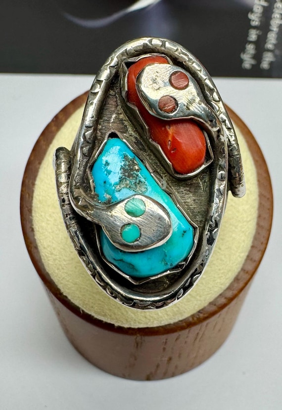 Native American Important (d.) Effie Calavaza Chunk Coral Sterling Silver Snake Bracelet Native American Important (d.) Effie Calavaza Chunk Coral Sterling Silver Snake Bracelet