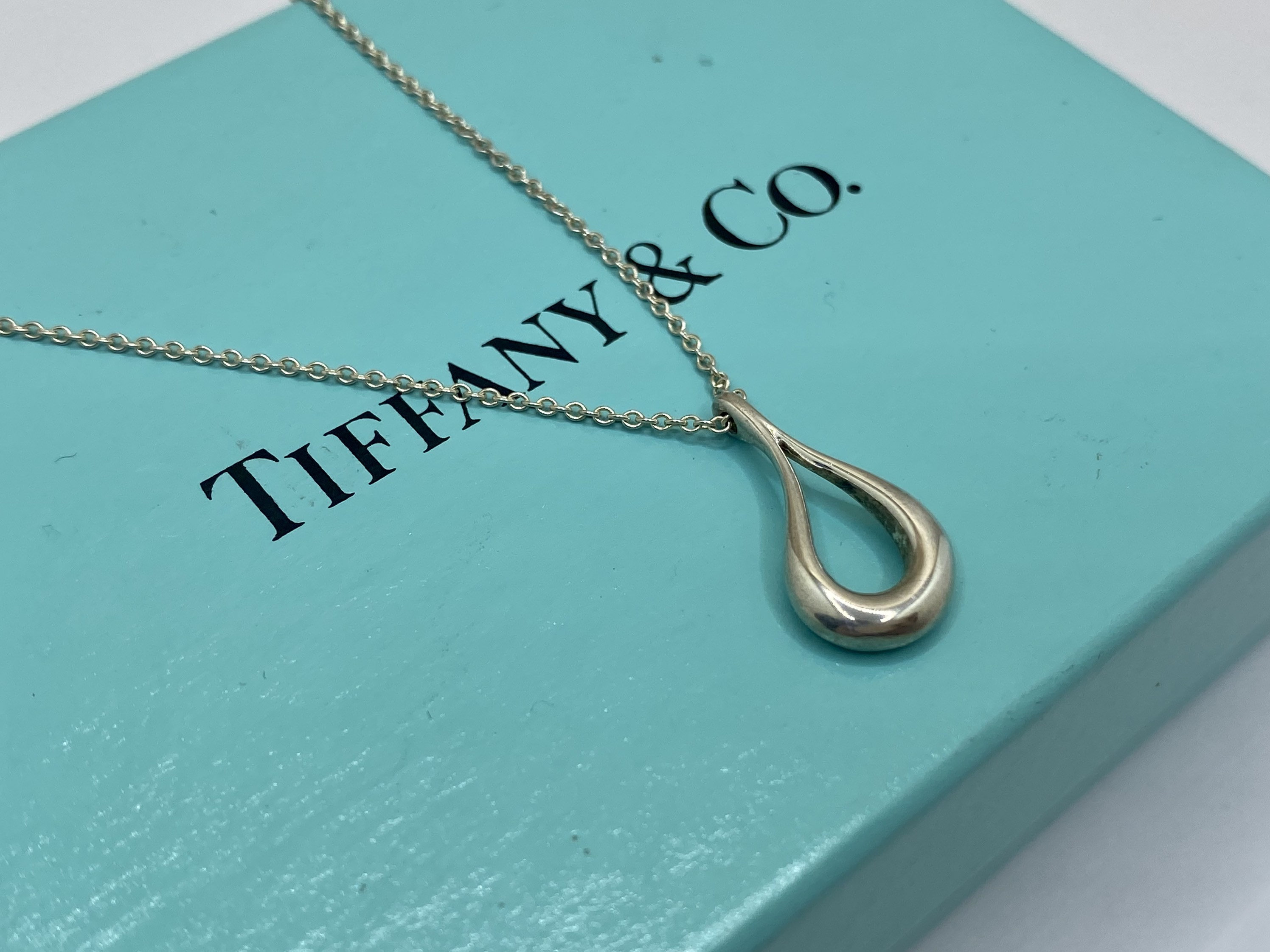 Tiffany & Co. Peretti ティファニー　ネックレス Tiffany & Co 925 Sterling Silver Spain Elsa Peretti Open Teardrop