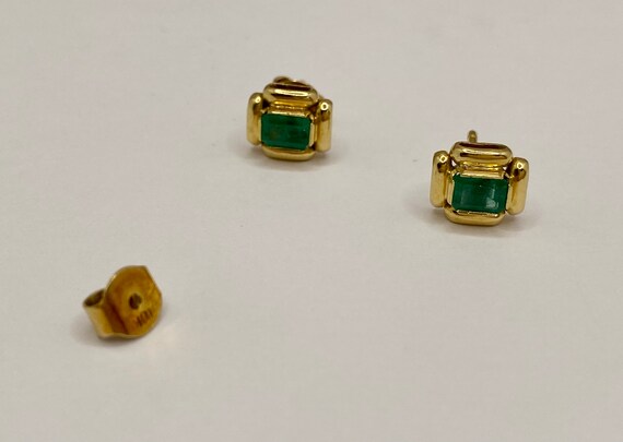 18K Yellow Solid Gold And Emerald Stud Push Back … - image 5