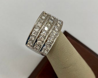 14K Solid White Gold And Diamond Unisex Ring !!!