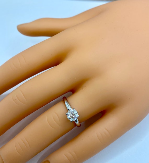 18K Solid White Solid Gold  Solitaire Round Brill… - image 1