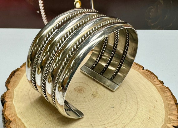 Vintage Tahe Navajo Solid Sterling Silver Spiral Cuff… - Gem