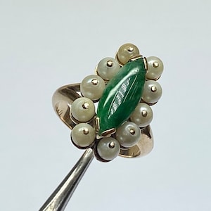 Beautiful And Elegant  Estate  14K Yellow Gold  Green Jade & Seed Pearl  Statement Ring!!