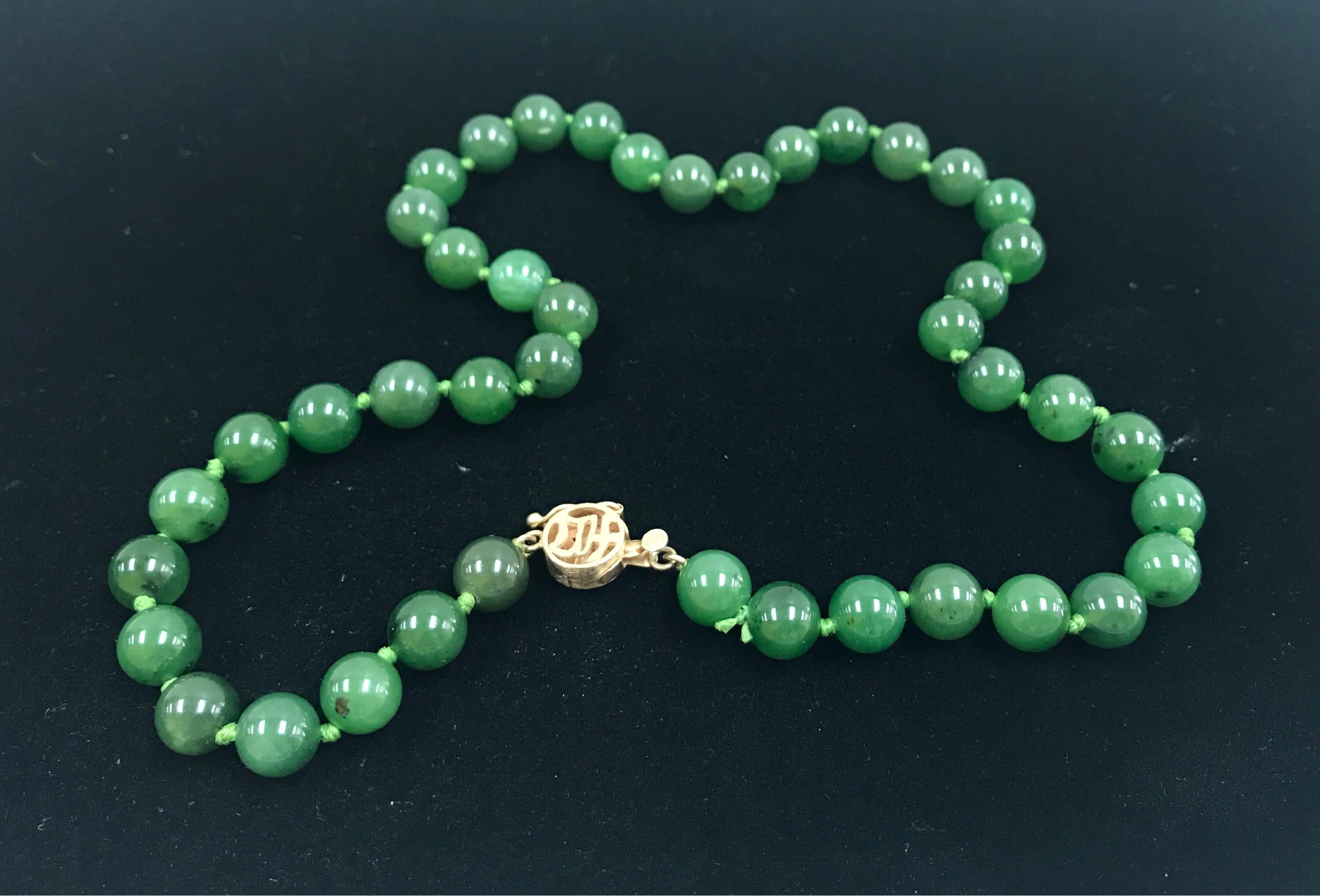 Green jade bead necklace - Jethro Marles