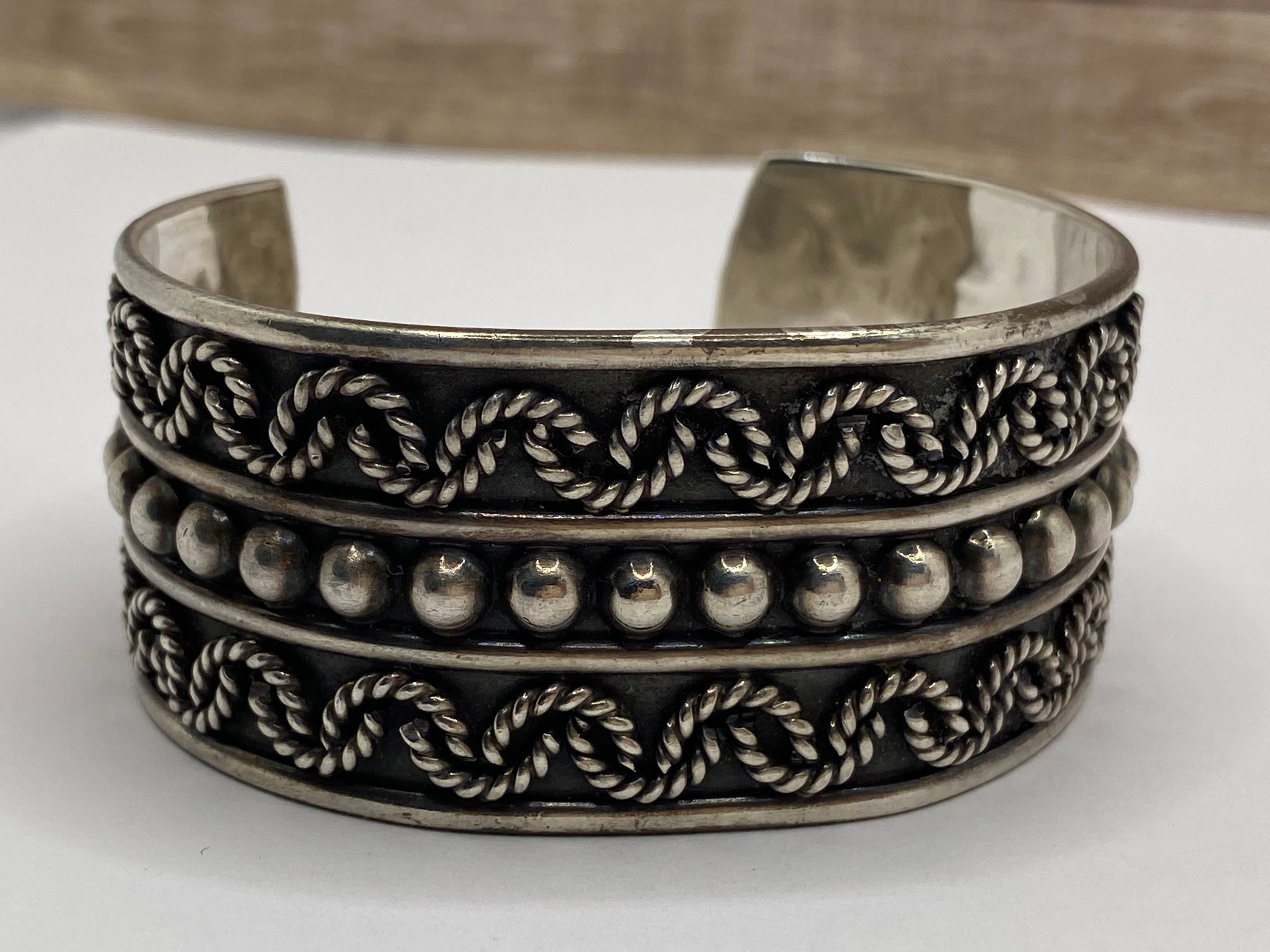 アクセサリー antique vintage old silver mexico indian Vintage Mexican Silver Jewelry - Medicine Man Gallery