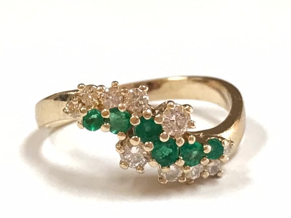 Beautiful 14K Yellow Diamond And Emerald  Ring!!!… - image 1