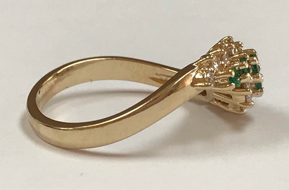 Beautiful 14K Yellow Diamond And Emerald  Ring!!!… - image 6