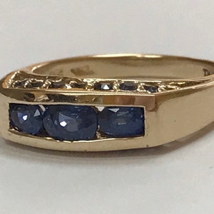 Beautiful 14K Yellow Solid Gold Sapphire And Diamond Women&#39;s Ring