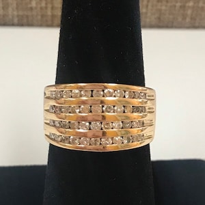 Anillo de oro amarillo macizo vintage de 14 quilates y .45 CT!!!  Tamaño 6 3/4
