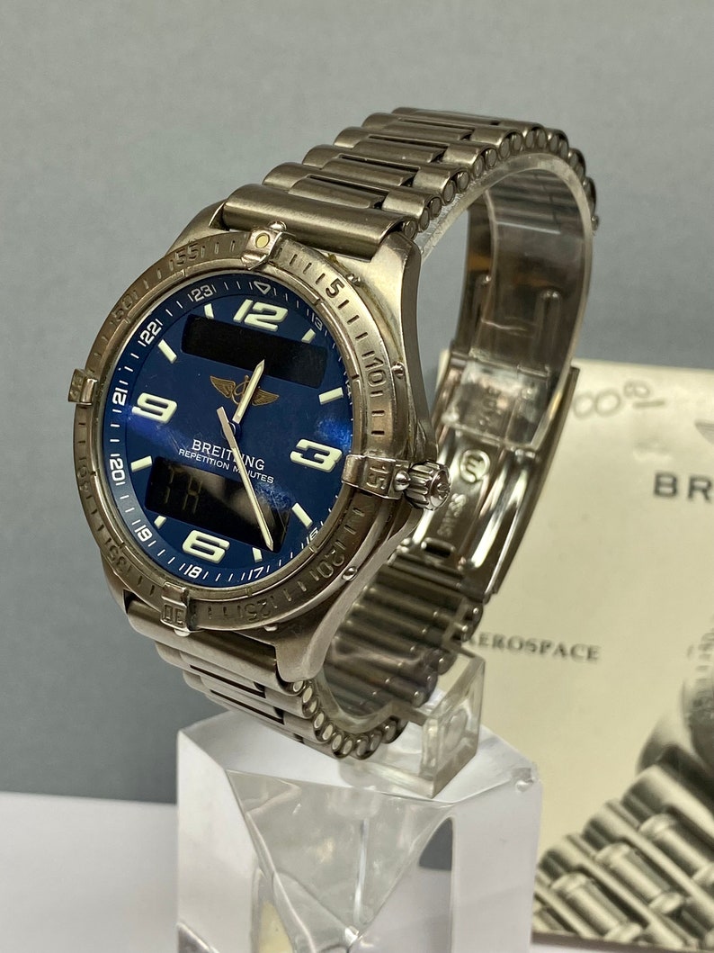 Vintage Breitling Aerospace Ref. E65062 Titanium Quartz Navy Blue Dial Watch image 4