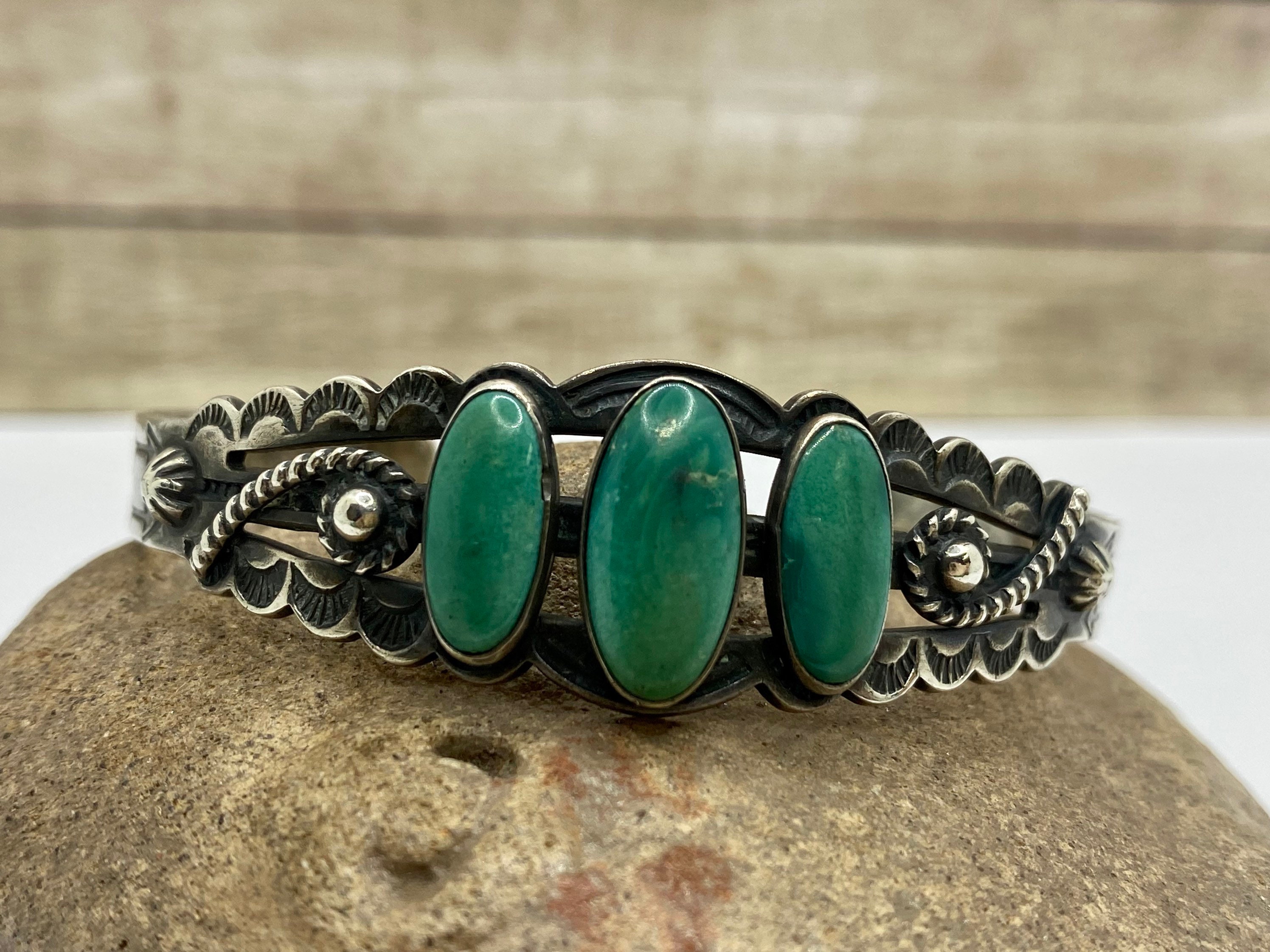 Vintage Sterling Silver Native American Navajo Green Turquoise