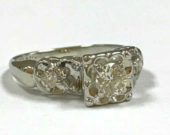 Beautiful Vintage 14K White Gold Women's Diamond Ring !! Size 5