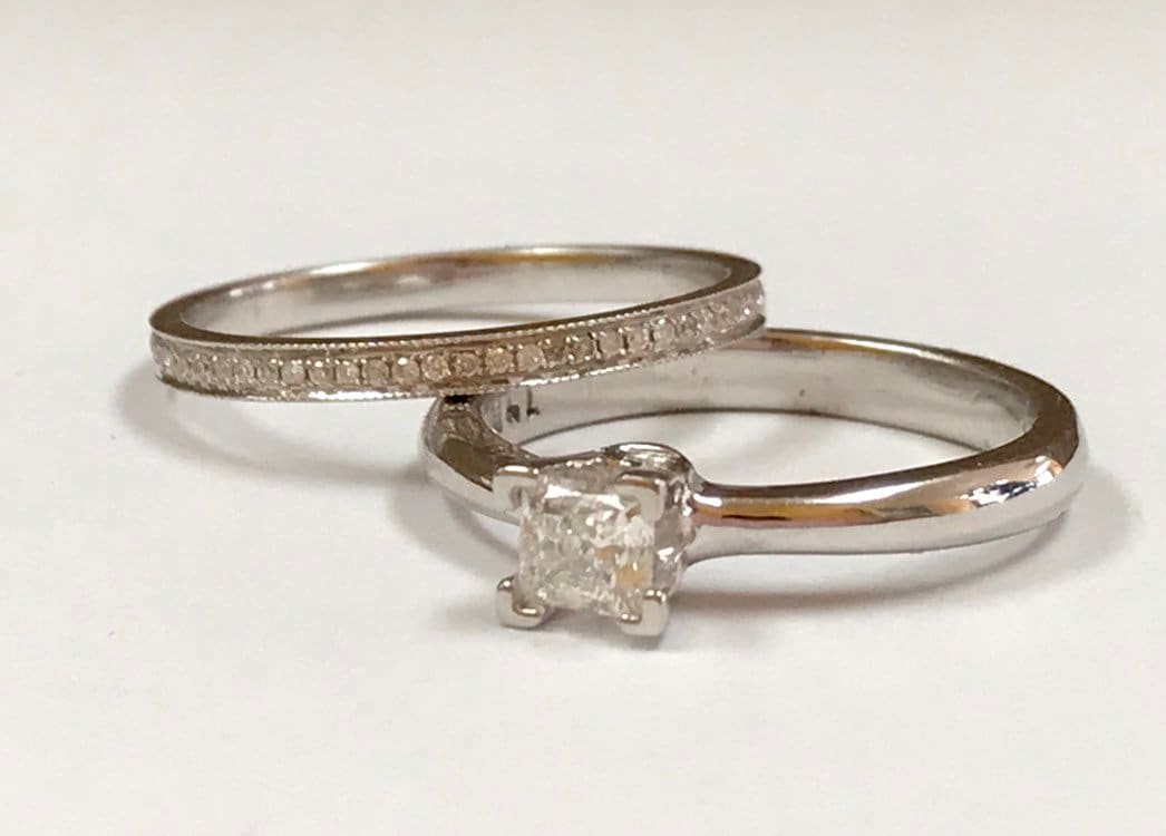 GIA 認定 14K ホワイト ゴールドとダイヤモンドの結婚指輪セット GIA 認定 14K ホワイト ゴールドとダイヤモンドの結婚指輪セット