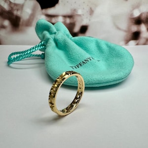 Tiffany & Co AU 750 ITALY 18K Yellow Gold Narrow True T Band/Ring Size 6 1/2 image 1