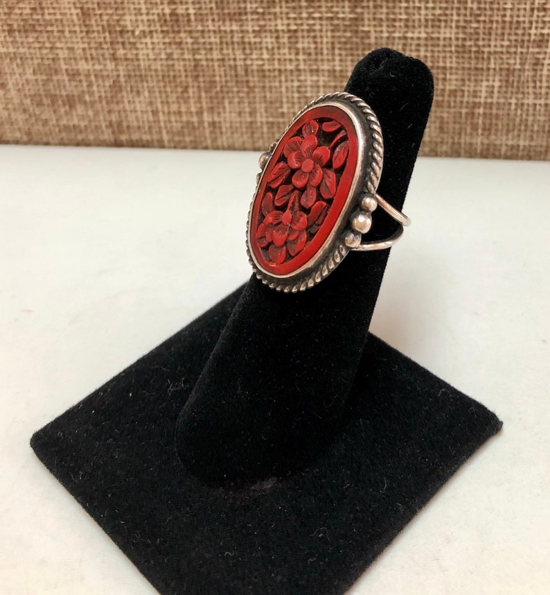 Size 4 12 Vintage Sterling Silver Red Resin Floral Ring