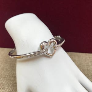 925 Sterling Silver Bangle Bracelet With Heart In The Middle And  Little Stones On It!! Free US Shipping!!!