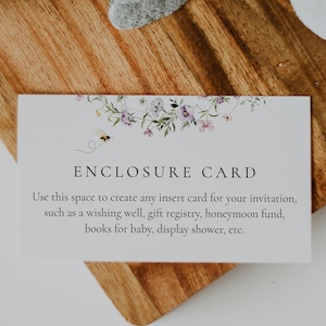 Cartão de anexo personalizado de flores silvestres roxas, doce como uma abelha, cartão de inserção de chá de bebê para impressão, edite e imprima hoje, download instantâneo