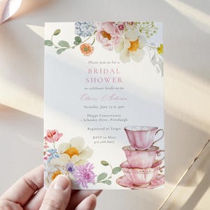 Teeparty Wildblumen Brautdusche Einladung, Zeit zum Tee mit Braut zu sein, druckbare Vorlage, digitaler Download | Bearbeiten, Herunterladen, Drucken