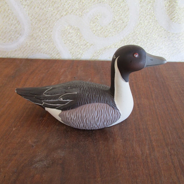 METAL PINTAIL DUCK - 3 1/2" x 2" - Pintail Duck - Avon Collector Series - 1984 - Metal Alloy Duck Figurine .  Great Detail And Colors